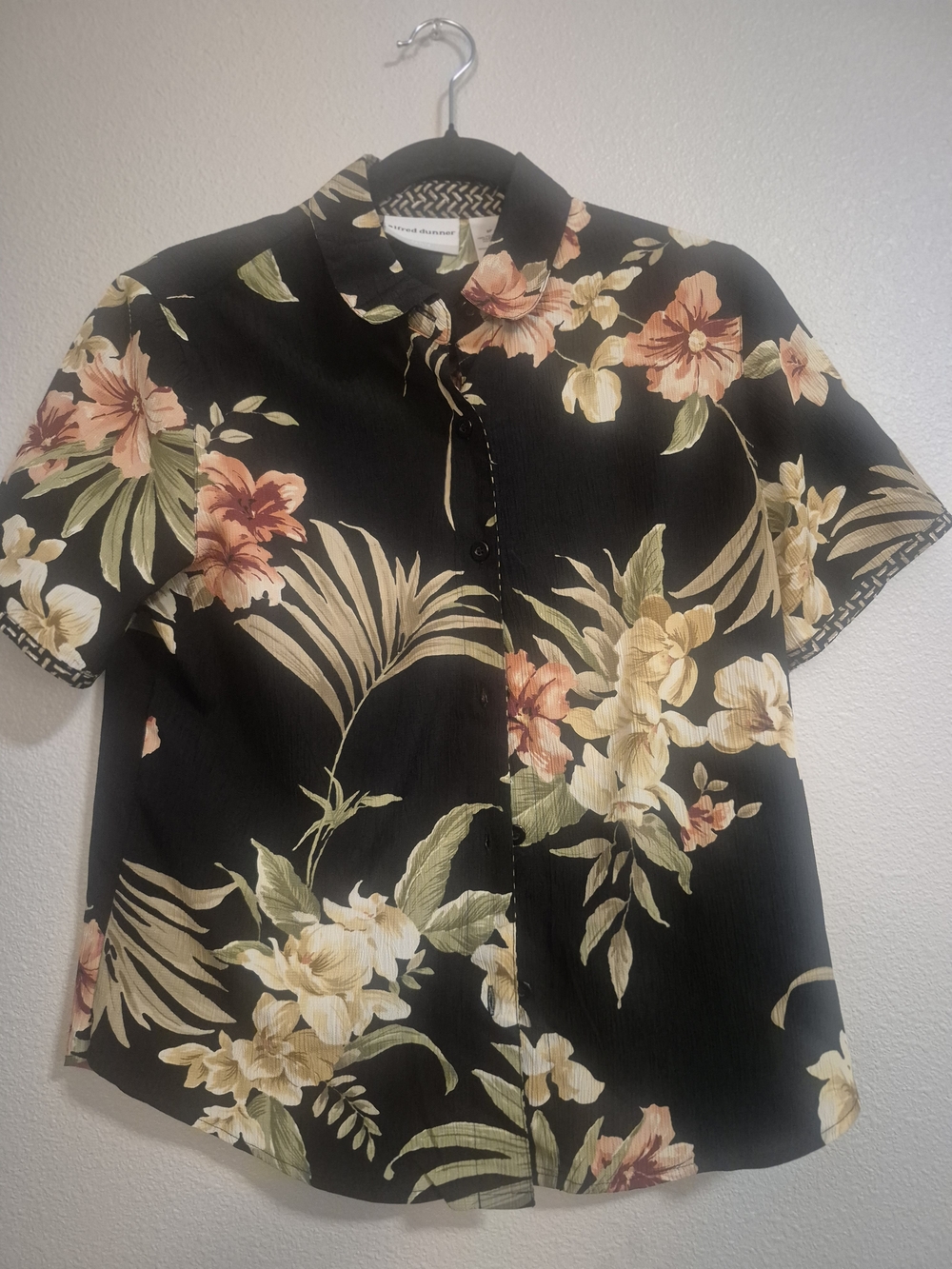 Vintage Alfred Dunner Black Floral Short-Sleeve Button-Down Top